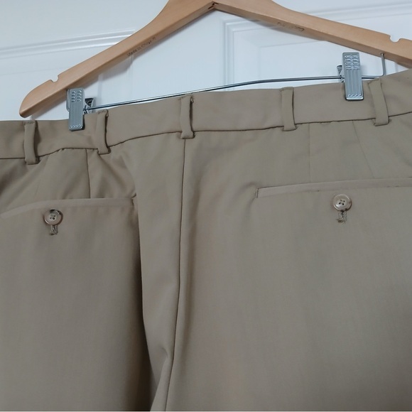Van Heusen Men's Black and Tan Dress Pants - Picture 7 of 11